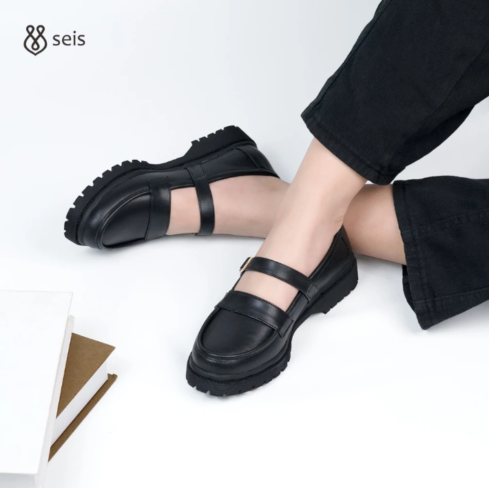 Seis Clover Sepatu Docmart Wanita / Loafers Wanita