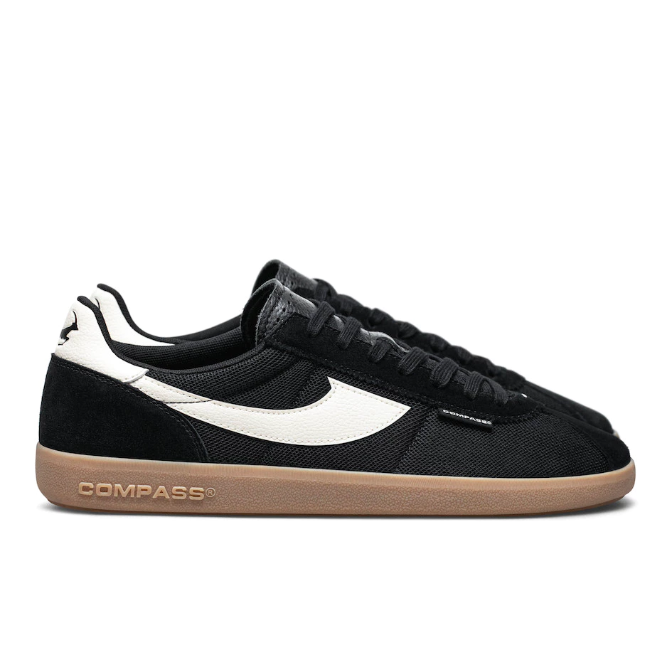 Compass Tribune Black Gum: Sneakers Lokal yang Bikin Nagih